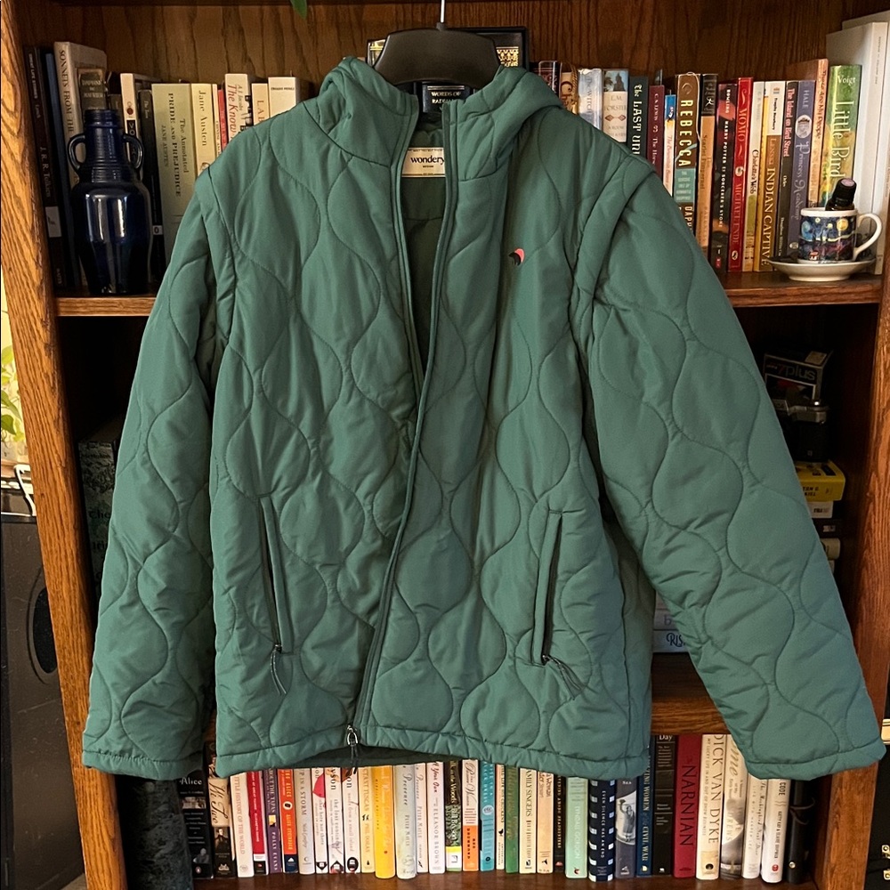 Wondery Green Puffer Jacket w/ zip off sleeves for vest